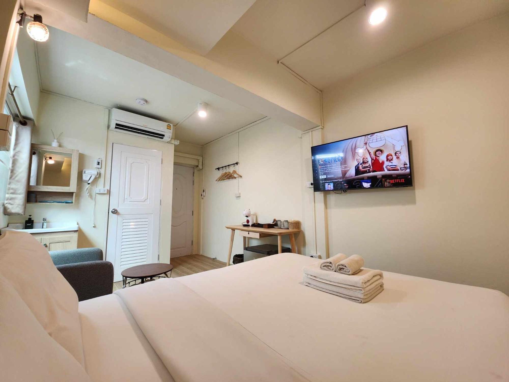 Canal View Lo-Ha Guest House, Contactless Check-In Bangkok Exterior photo